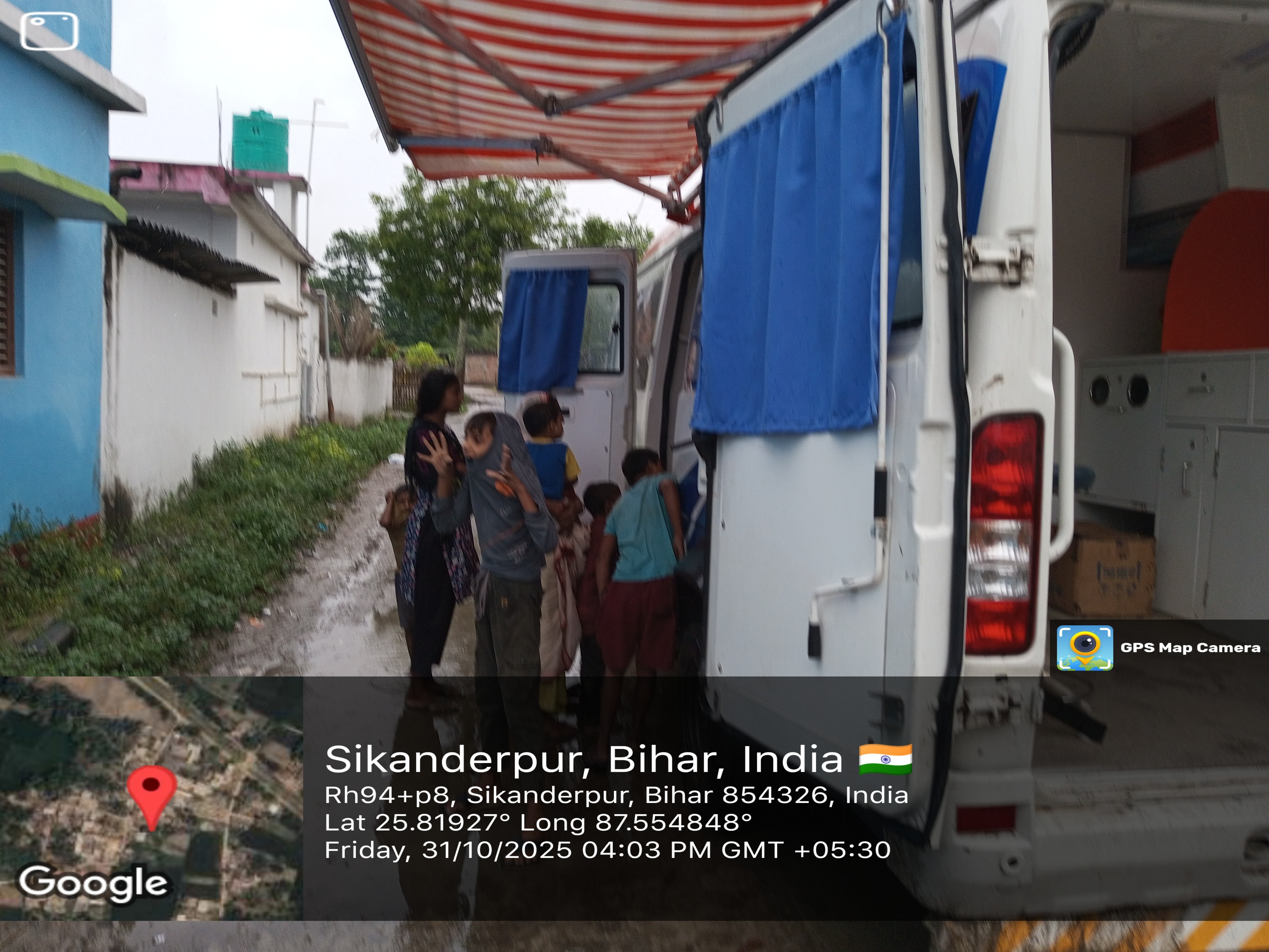 SBI Sanjeevani Clinic on Wheels Image 34